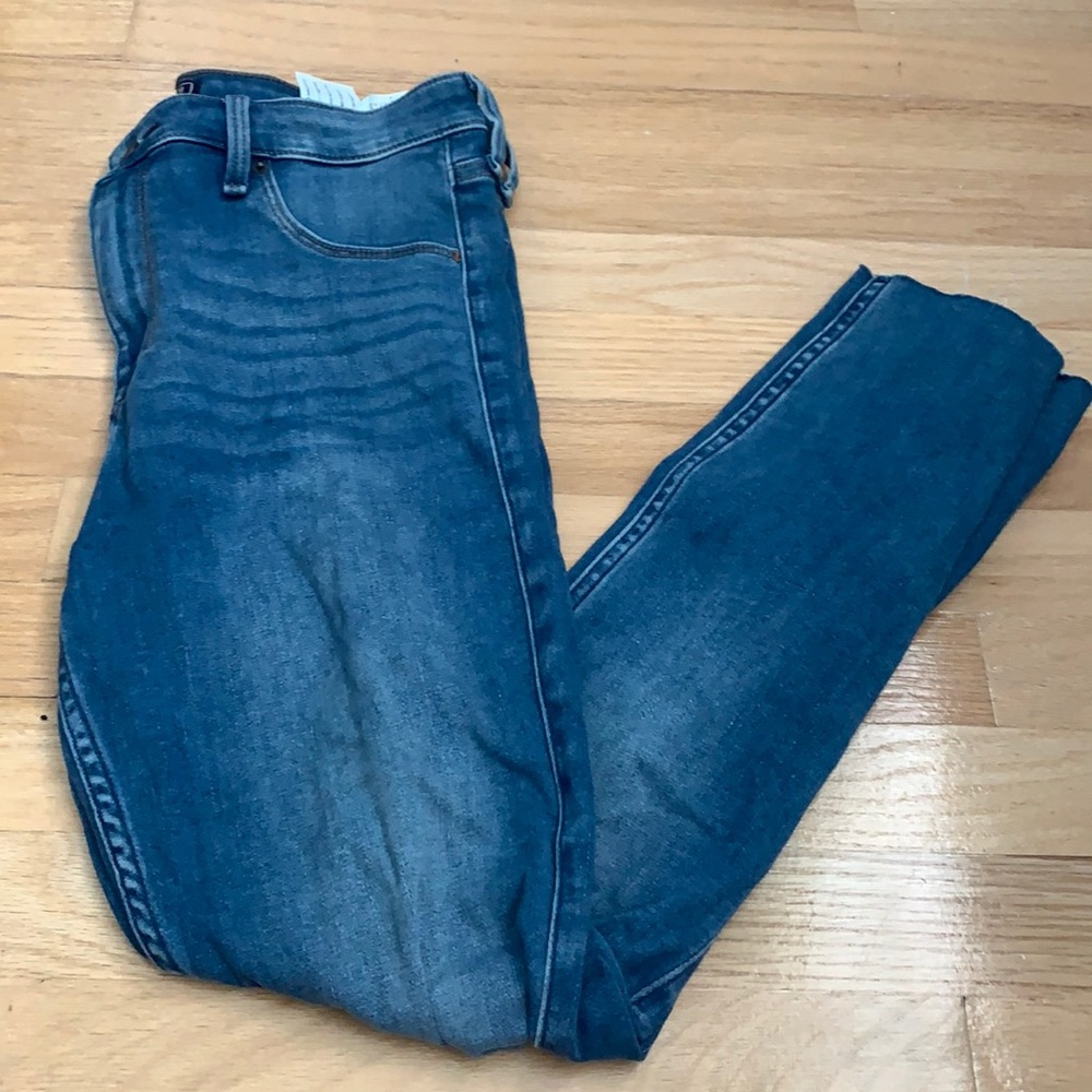 GREAT CONDITION ABERCROMBIE JEANS